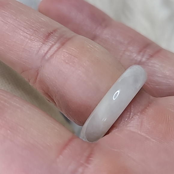 Ring Size 6 White Creme Jadeite Jade Band Simple Style Unisex Gift Everyday - Picture 3 of 6